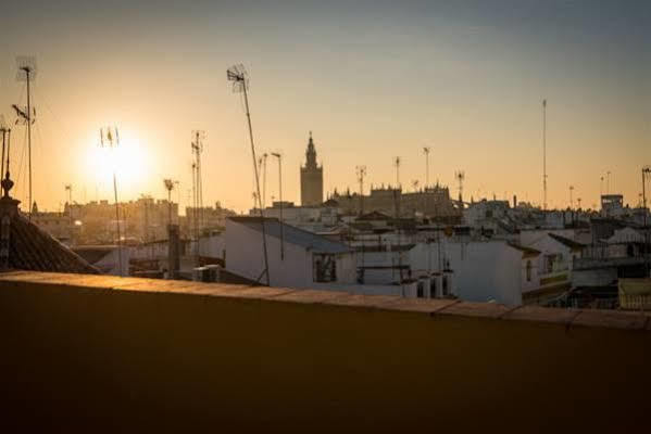 La Flamenka Hostel Sevilla Exterior foto